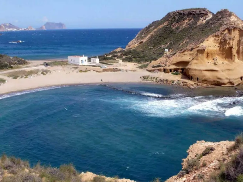 Obra nueva in San Juan de los Terreros